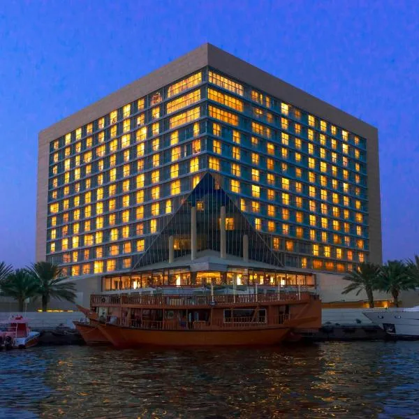 Sheraton Dubai Creek Hotel & Towers, hotel i Dubai