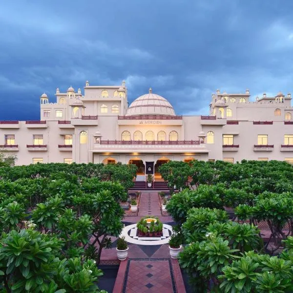 Le Meridien Jaipur Resort & Spa, hotel en Jaipur