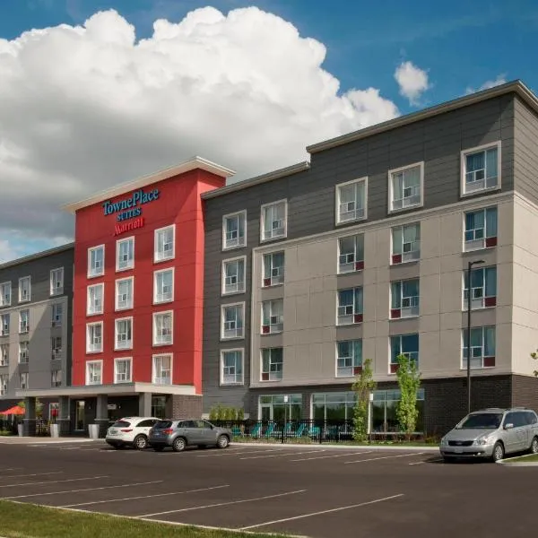 TownePlace Suites by Marriott Ottawa Kanata، فندق في أوتاوا