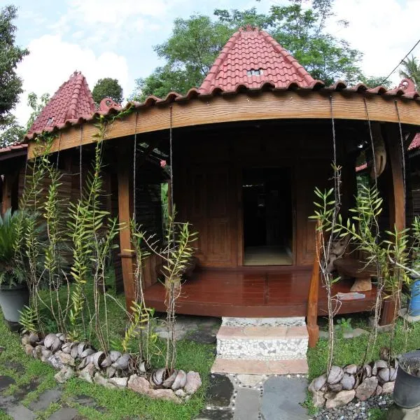 Omah Garengpoeng Guest House, отель в Боробудуре