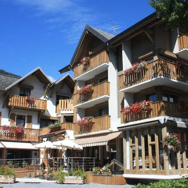 Logis Hotel Gai Soleil, hotel v destinaci Samoëns