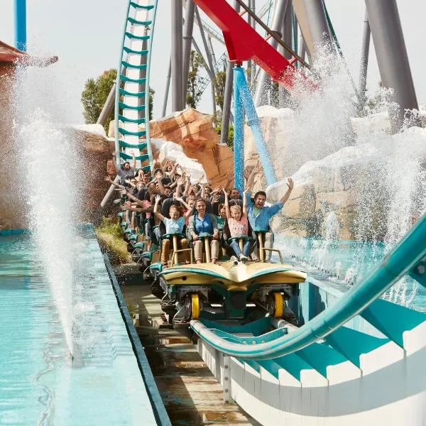 PortAventura Hotel Gold River - Includes unlimited access to PortAventura Park & 1 access to Ferrari Land, hotel din Salou