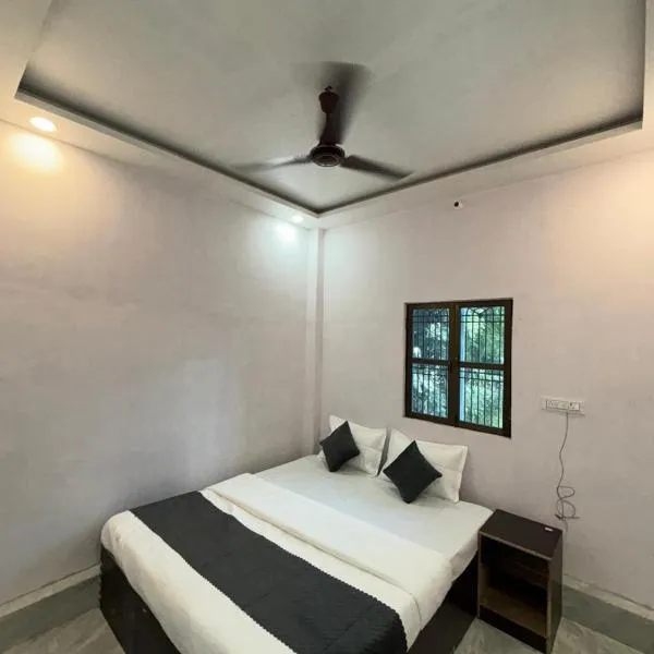 HKG Home Stay, hotel em Varanasi