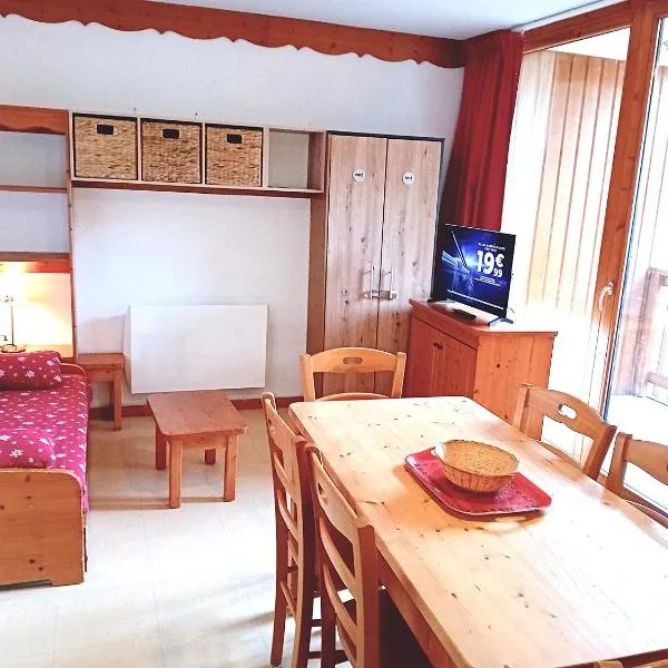 Les Balcons PROCHE PARC NATIONAL VANOISE appartements 2 pieces 6 pers MONTAGNE, hotel di Lanslebourg-Mont-Cenis