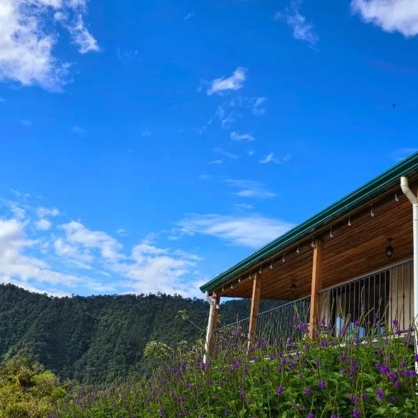 Bosque Tapantí, cerca del PN Tapantí en Orosí, Cartago, Costa Rica, hotel en Purisil