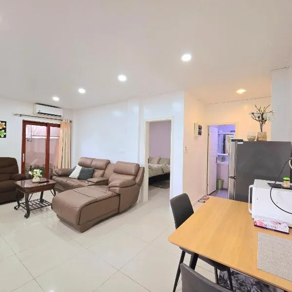 Entire 1 Bedroom Apartment in Suva City Centre, hotel in Suva