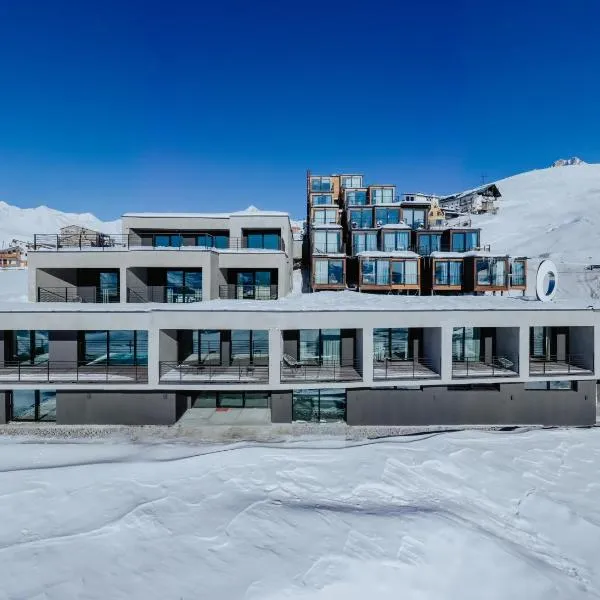 Quadrum Hotel, hotel i Gudauri