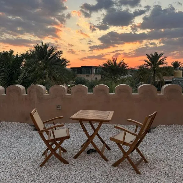 Jalileen Inn نزل الجليلين التراثي, hotel di Nizwa