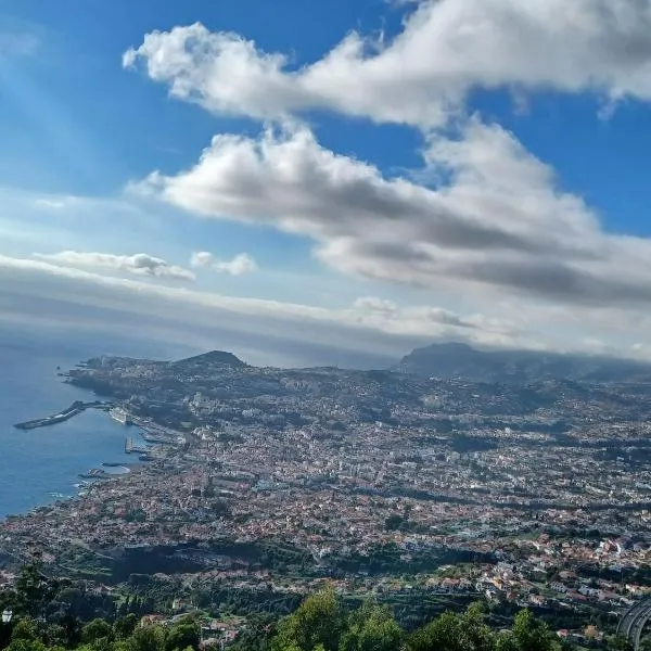 House near CR7 Museum, hotel en Funchal