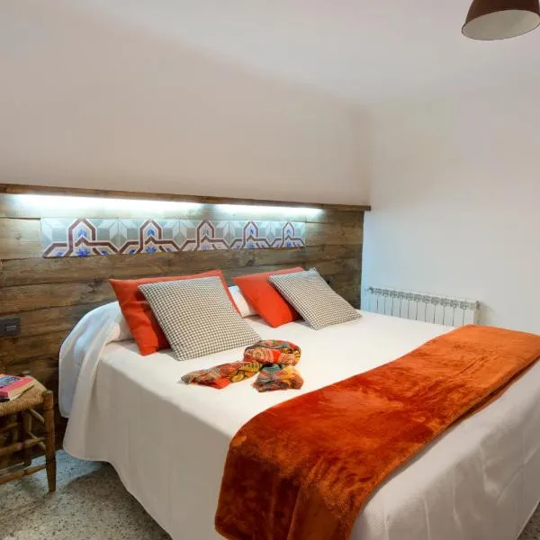 Apartments Mo，San Vicente de Castellet的飯店