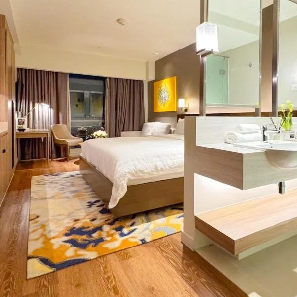 The Hotel Residences at Novotel Tower Acqua, hotel en Manila