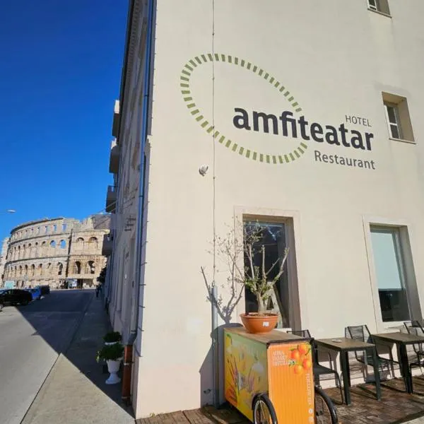 Hotel Amfiteatar, hotel Pólában