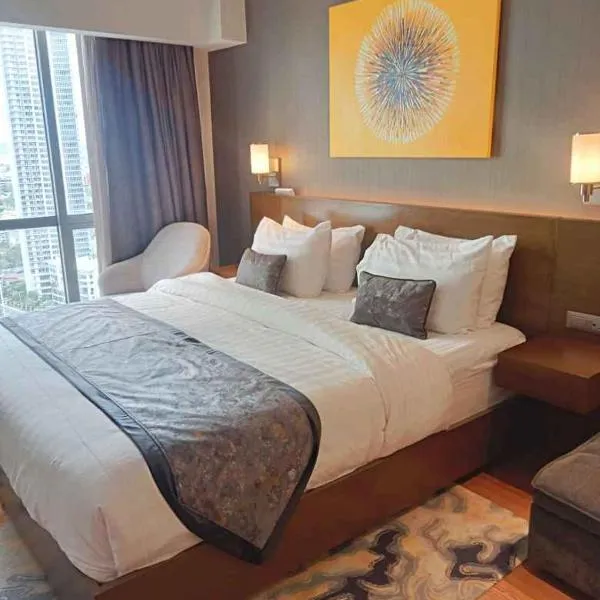 Novotel Suites Manila by Amira Luxury, hotel di Manila