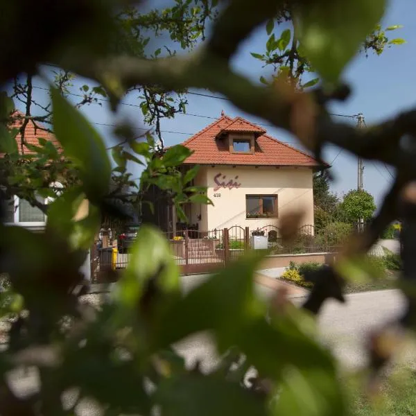 Rekreačný dom SISI, hotel din Podhájska