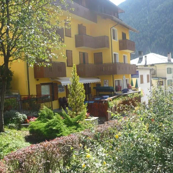 Auronzo di Cadore में, होटल Albergo Ristorante Iris