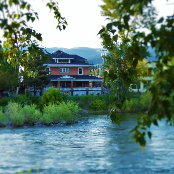 Goldsmith's River Front Inn: Missoula şehrinde bir otel