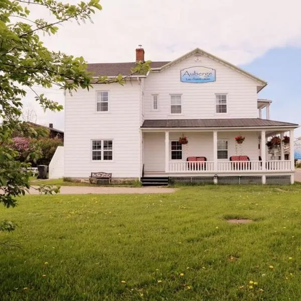 Auberge Lac-Saint-Jean, hotel i Roberval