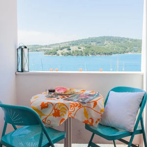 Hana Home - Apartments Tisno, Hotel in Tisno