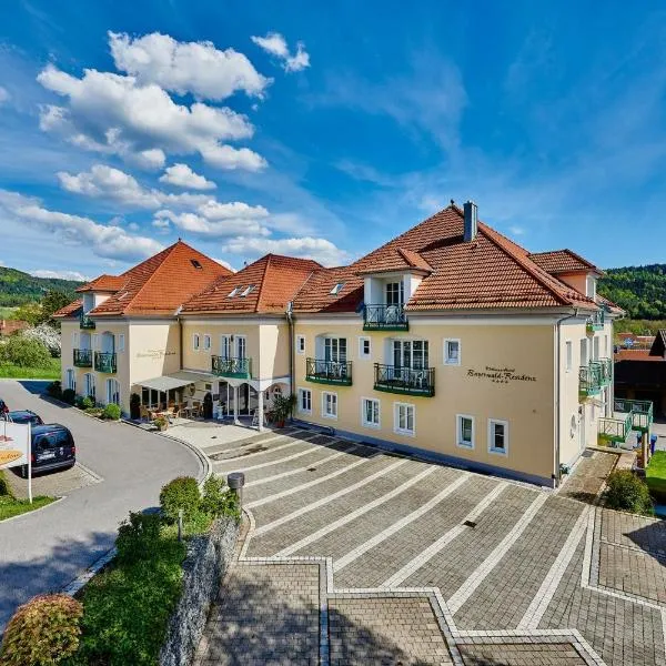 AKZENT Hotel Bayerwald-Residenz, hotel di Deggendorf