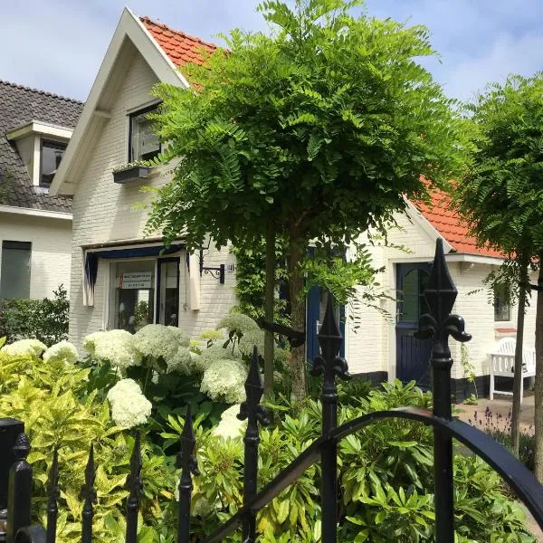 Pittoresque house near the beach, hotel en Oostkapelle