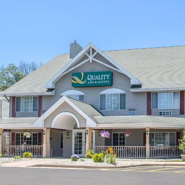 Quality Inn & Suites East Troy I-43, hotel in Lake Geneva