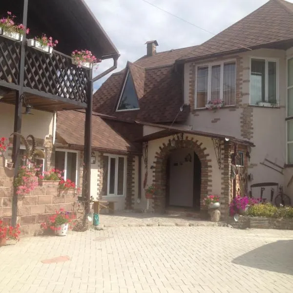 Argo Guest House, khách sạn ở Karakol