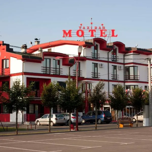 Taxi Bar Motel, hotel Bosanska Gradiškában