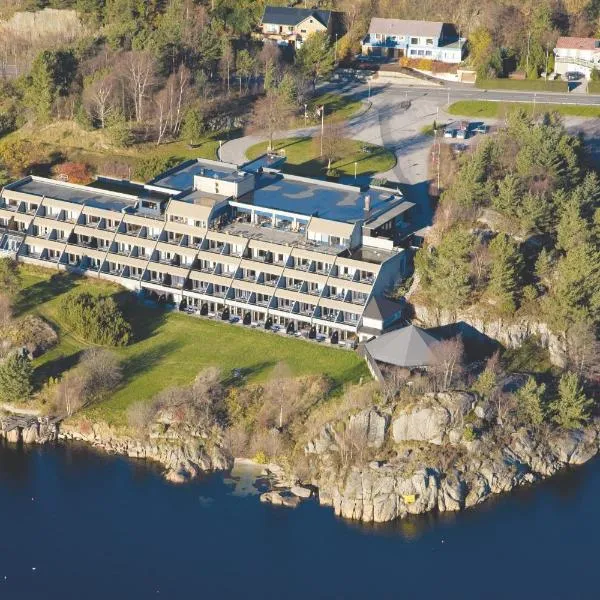 Farsund Fjordhotel, hotel a Spangereid