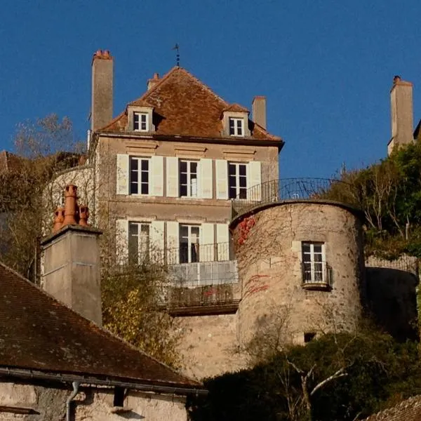 La Maison Févret – hotel w mieście Semur-en-Auxois