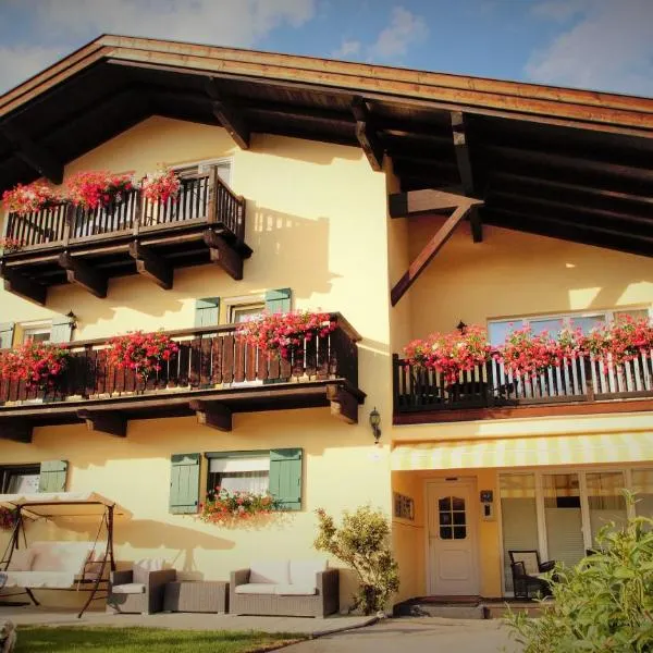 Alpenlandhaus Menardi, hotel a Seefeld in Tirol