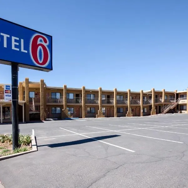 モーテル 6 サンタフェ プラザ ダウンタウン（Motel 6-Santa Fe, NM - Downtown）、サンタフェのホテル