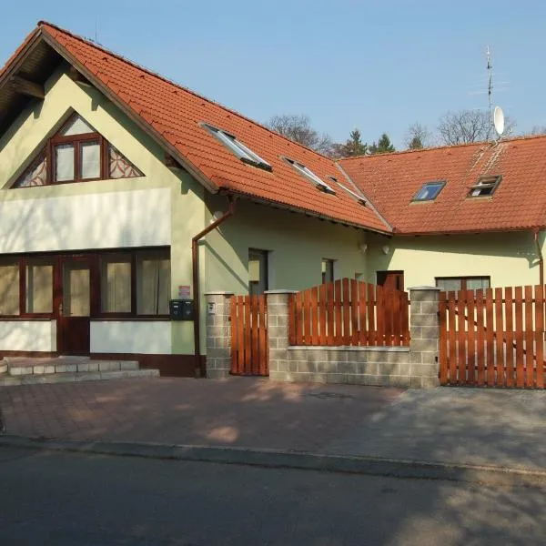 Apartmany U Stareho Labe, hotel v mestu Loučeň