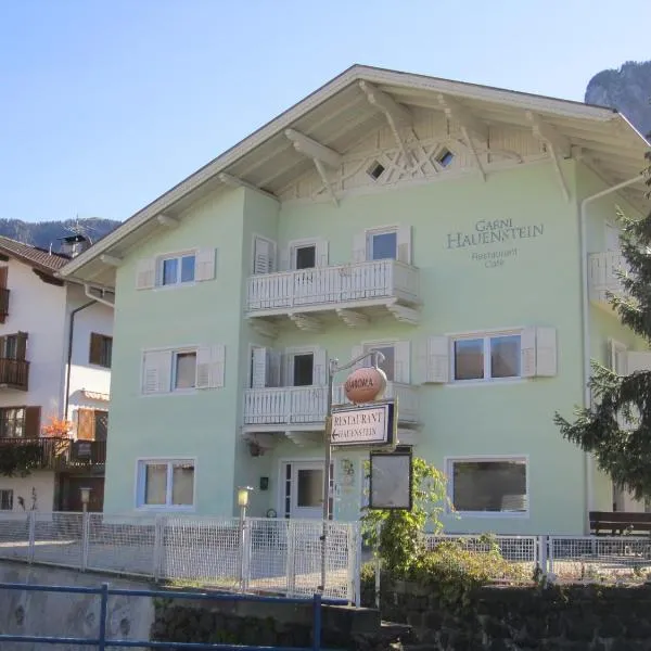 Garni Hauenstein, hotel en Alpe di Siusi