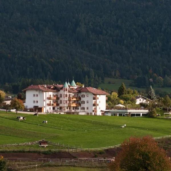 Hotel Rosa Resort – hotel w mieście Caldaro