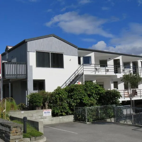 Caples Court Motel & Apartments, hotel em Queenstown