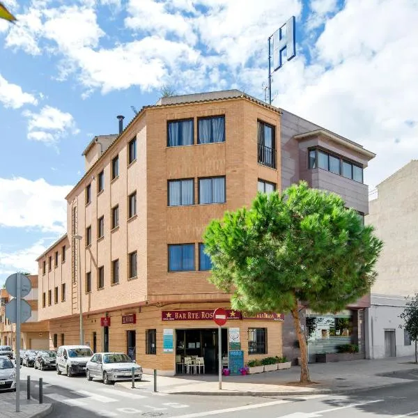 Hotel Rostits, מלון בקאסטיון דה לה פלאנה