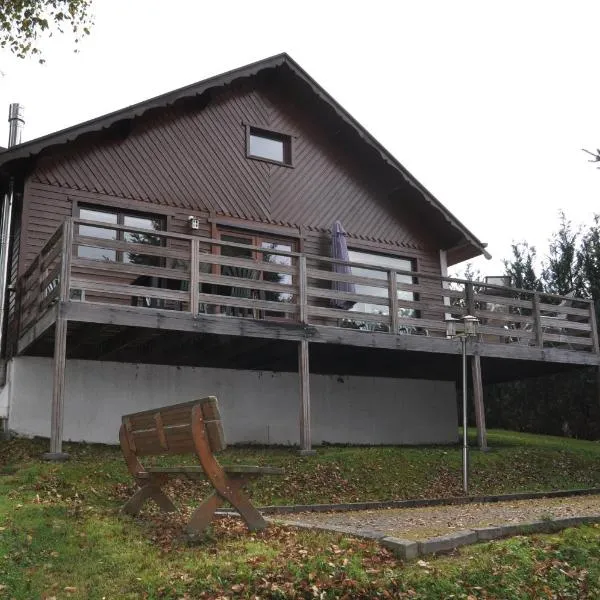 Chalet Ardenne Mini: Rochehaut şehrinde bir otel