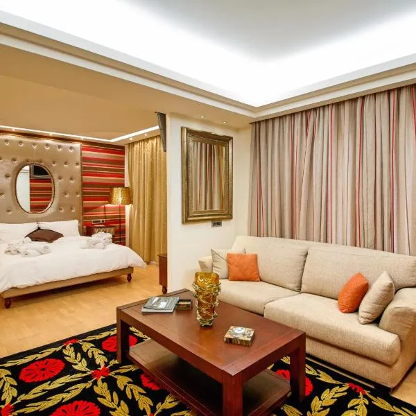 Comfy Boutique Hotel, хотел в Каламата