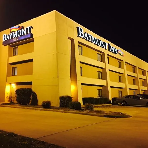 Baymont by Wyndham Paducah، فندق في بادوكا