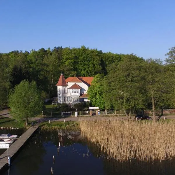 Gast-& Logierhaus Am Rheinsberger See, hotel en Rheinsberg