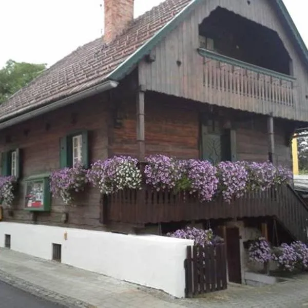 Reginas Ferienhäuschen, hotell i Mürzsteg