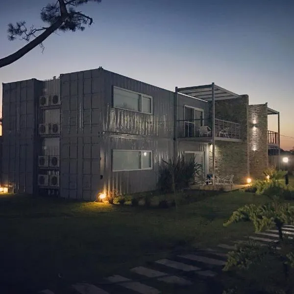 Entre Pinos Eco Box Apart – hotel w mieście Punta del Este