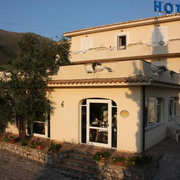 Hotel Belvedere – hotel w mieście Sperlonga