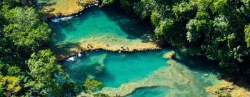 Ξενοδοχεία κοντά σε Semuc Champey