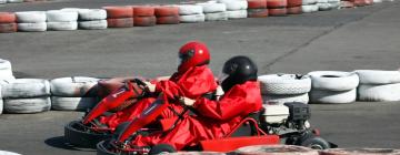 Hotellid huviväärsuse Karting Almancil lähedal