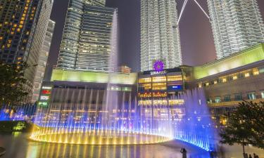 Хотели близо до Сурия KLCC