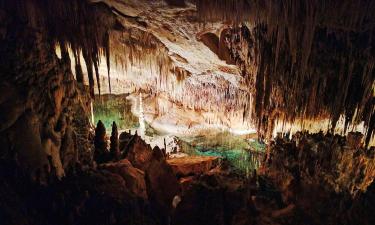 Hoteli u blizini znamenitosti La Gruta de las Maravillas