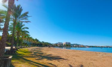 Strand von San Antonio: Hotels in der Nähe