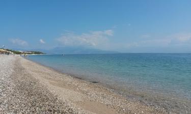 Hoteli u blizini znamenitosti Akrata Beach