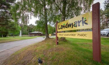 Hoteller i nærheden af Landmark Forest Adventure Park